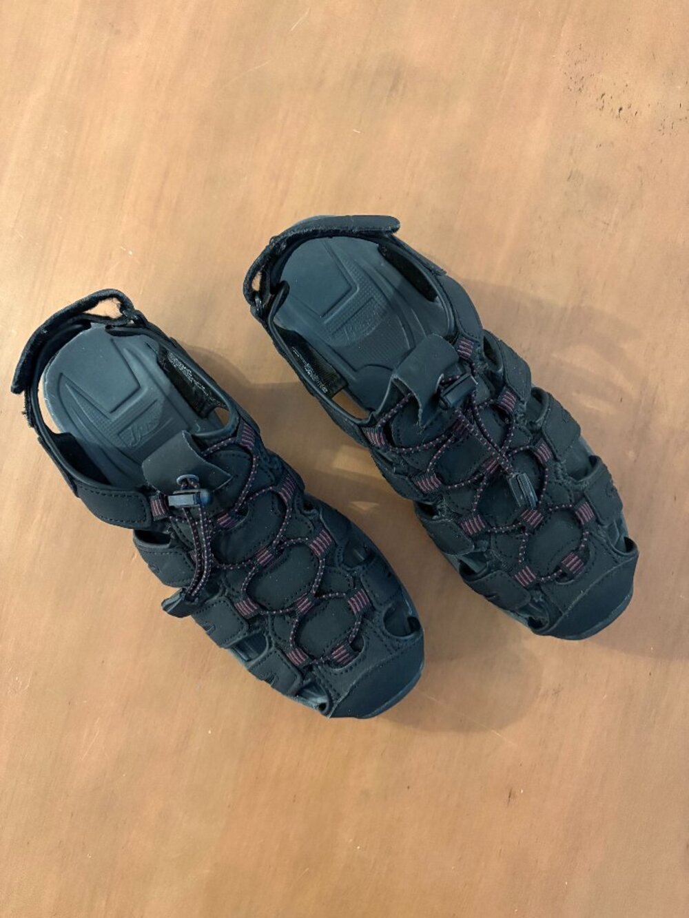 NWOT BASS Coral Women's Outdoor Water Sandal 8M